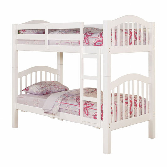 Cama litera blanca individual sobre individual