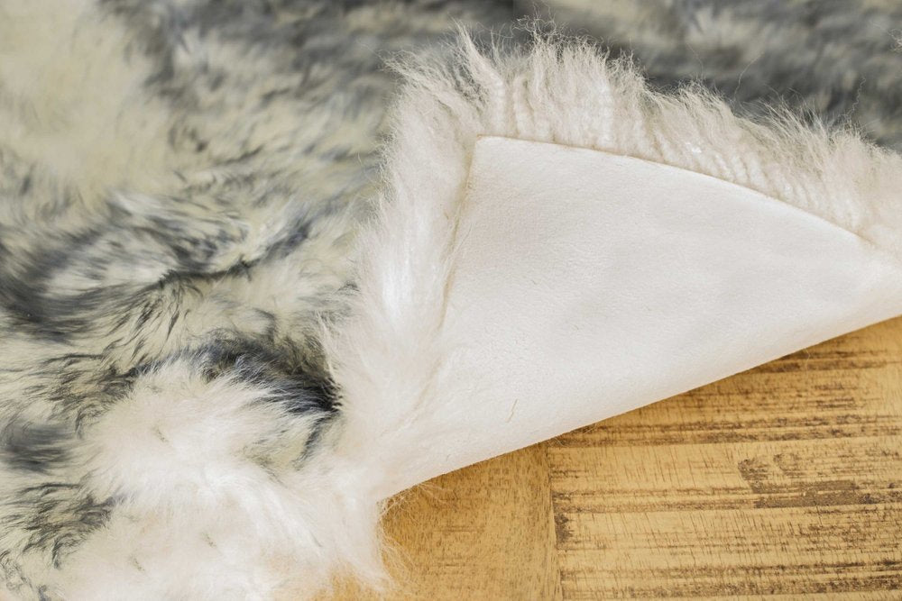 17" X 17" Gray Genuine Sheepskin Chair Pad