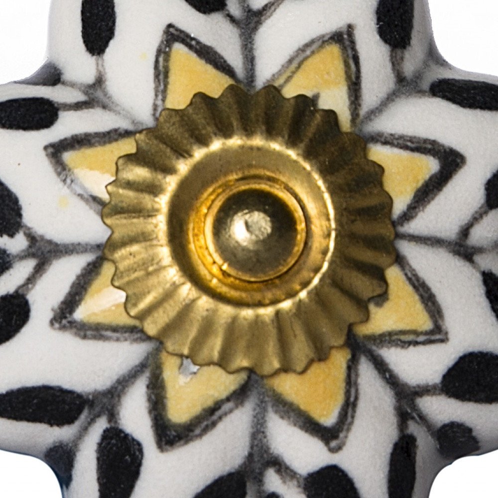 1.5" X 1.5" X 1.5" Yellow Blue And Red Knobs 12 Pack