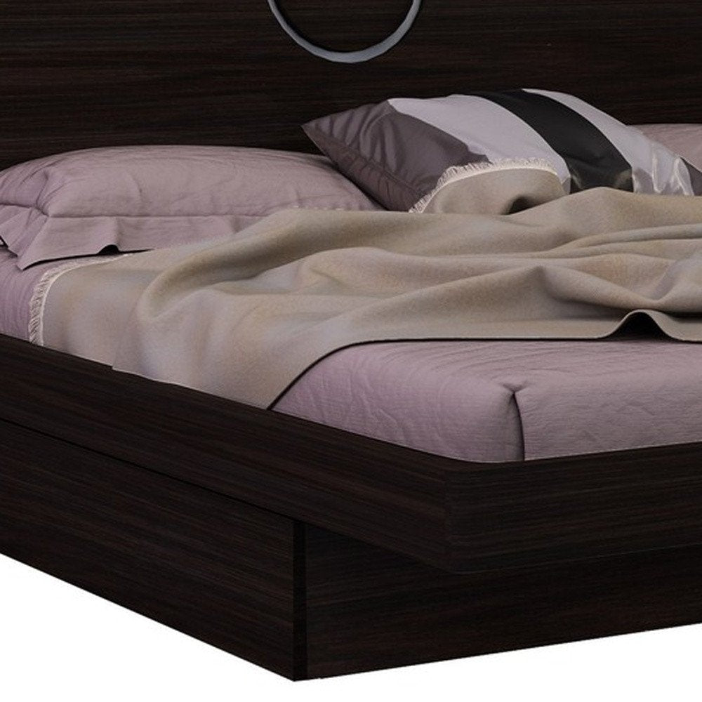 Marco de cama tamaño king de madera marrón