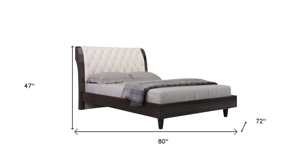 Juego de dormitorio de cuatro piezas en madera maciza y manufacturada beige con espejo
