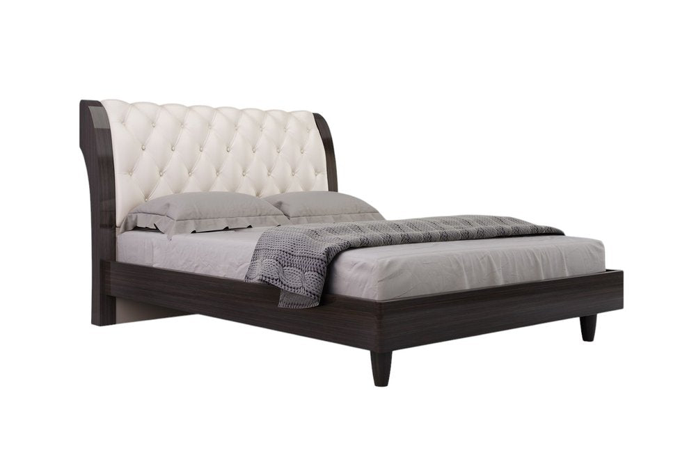 Juego de dormitorio de cuatro piezas de madera maciza beige con espejo
