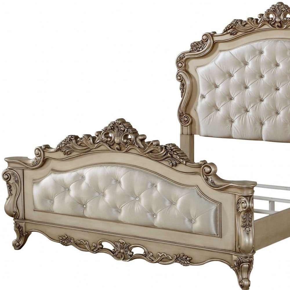 Marco de cama Queen de madera blanca envejecida y seda capitoné con ribete de tachuelas
