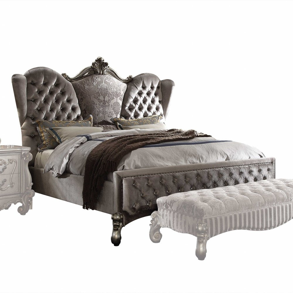 Cama California King de 87" x 100" x 75" con tapizado de terciopelo platino antiguo y resina de polietileno