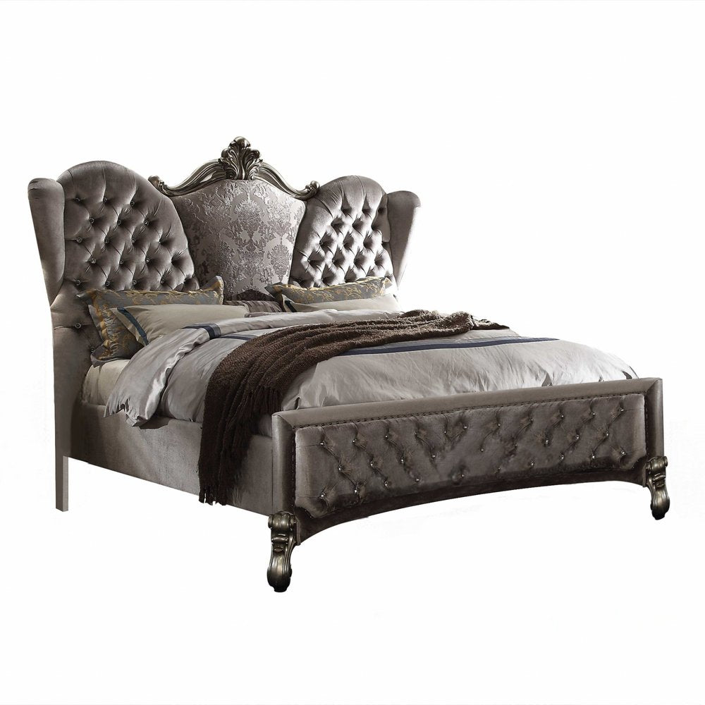 Cama California King de 87" x 100" x 75" con tapizado de terciopelo platino antiguo y resina de polietileno