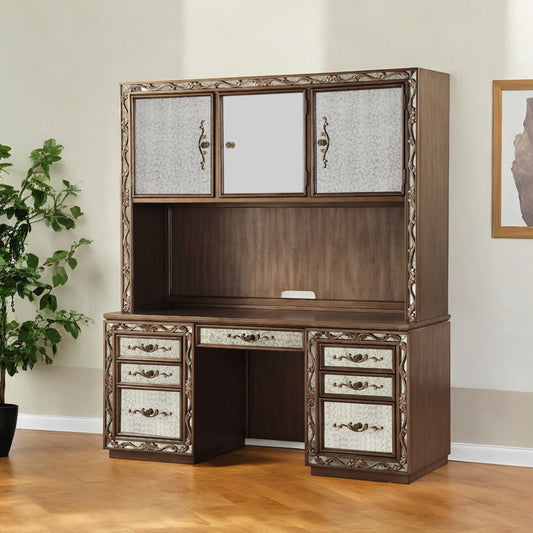 Escritorio de computadora de 66" con espejo dorado, tres gabinetes y siete cajones.