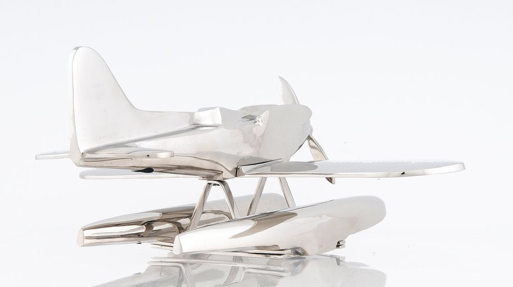 Escultura de sobremesa de avión a escala de 7" en metal niquelado, pintada a mano