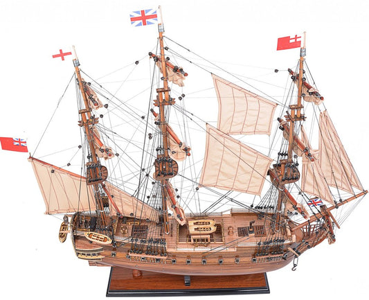 8,25" X 27,5" X 26,75" Hms Sorpresa