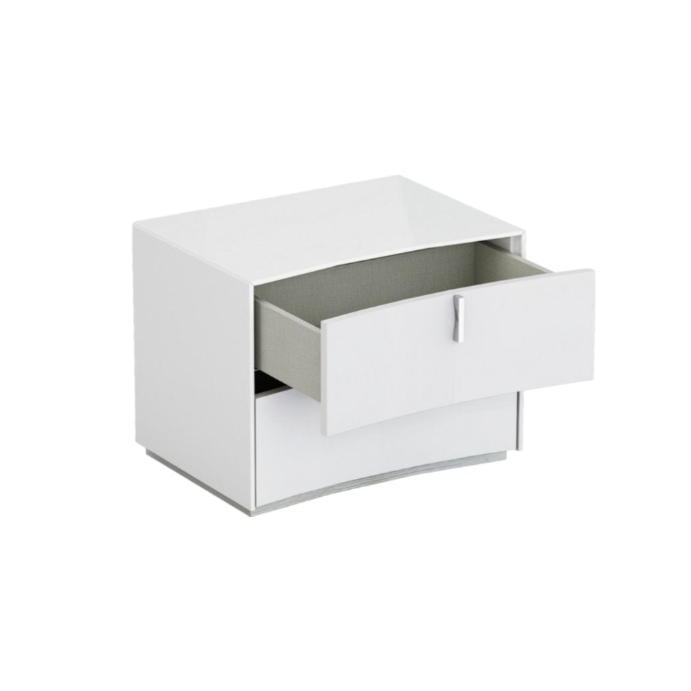 Juego de dormitorio de cuatro piezas de madera maciza blanca y manufacturada con espejo