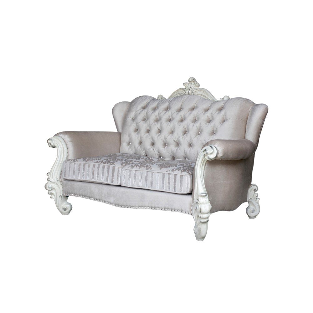 Loveseat curvo de piel sintética color hueso y dorado de 70"