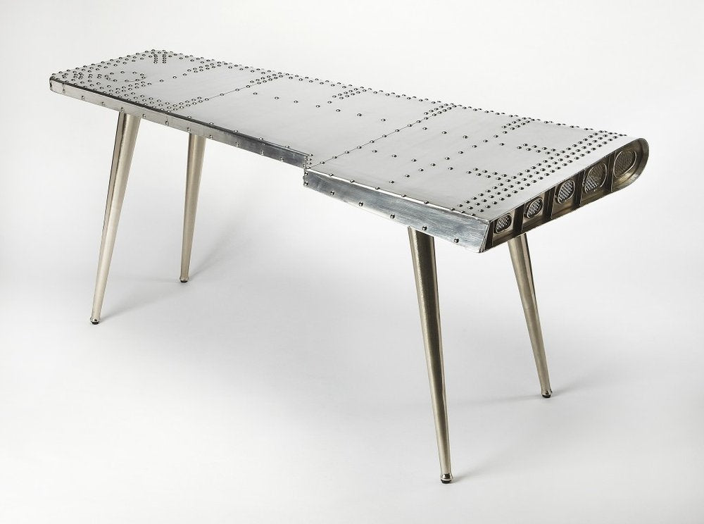 Escritorio de metal plateado de 68"
