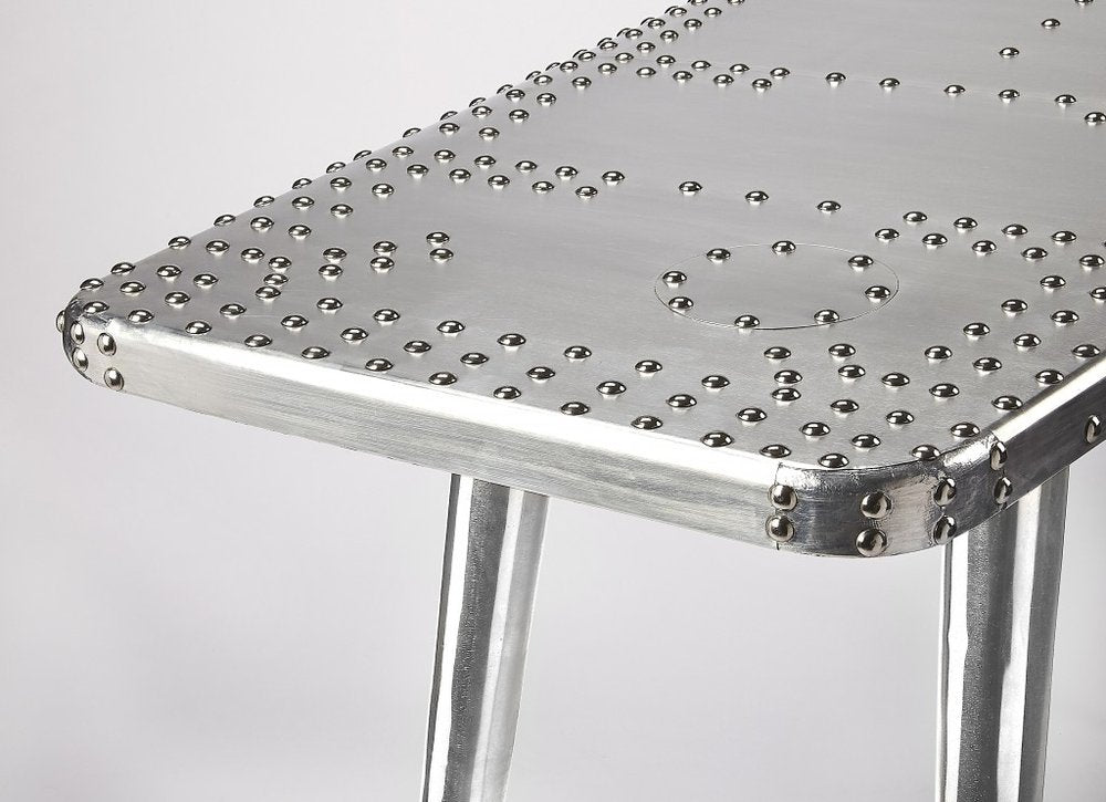 Escritorio de metal plateado de 68"