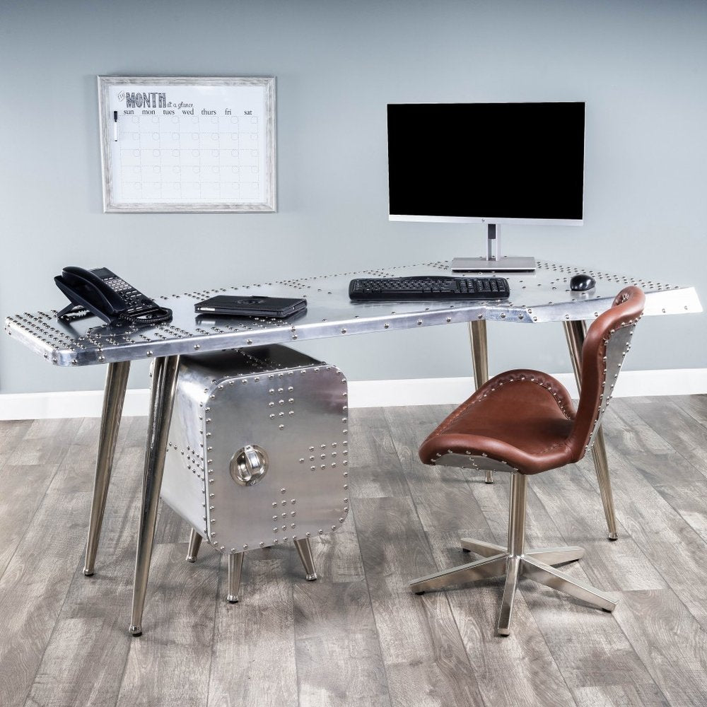 Escritorio de metal plateado de 68"