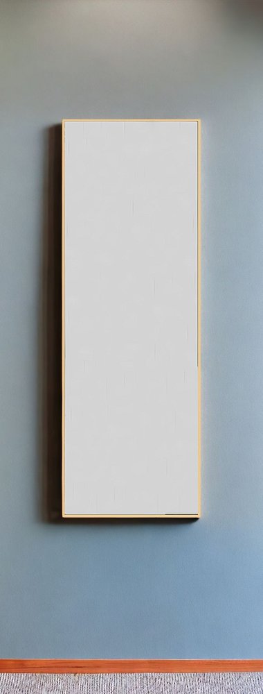 Espejo de pared de metal plateado de 64" con acento independiente