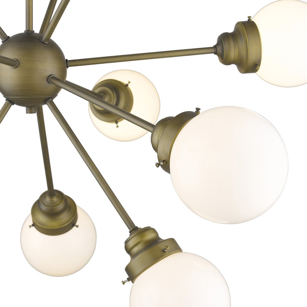 Lámpara de araña Sputnik de bronce, de doce luces, de metal esmerilado y regulable, con pantallas en blanco roto.