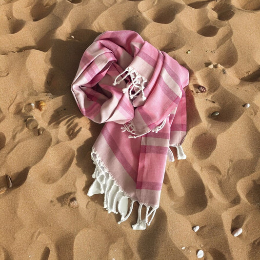 Manta de playa turca con diseño de rayas en tonos rosa