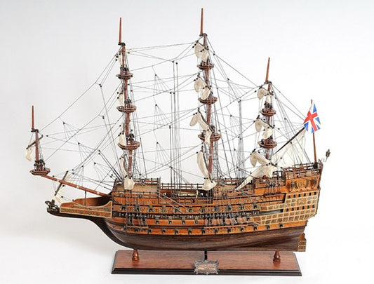 Escultura de barco Sovereign of the Seas de madera marrón de 33" pintada a mano