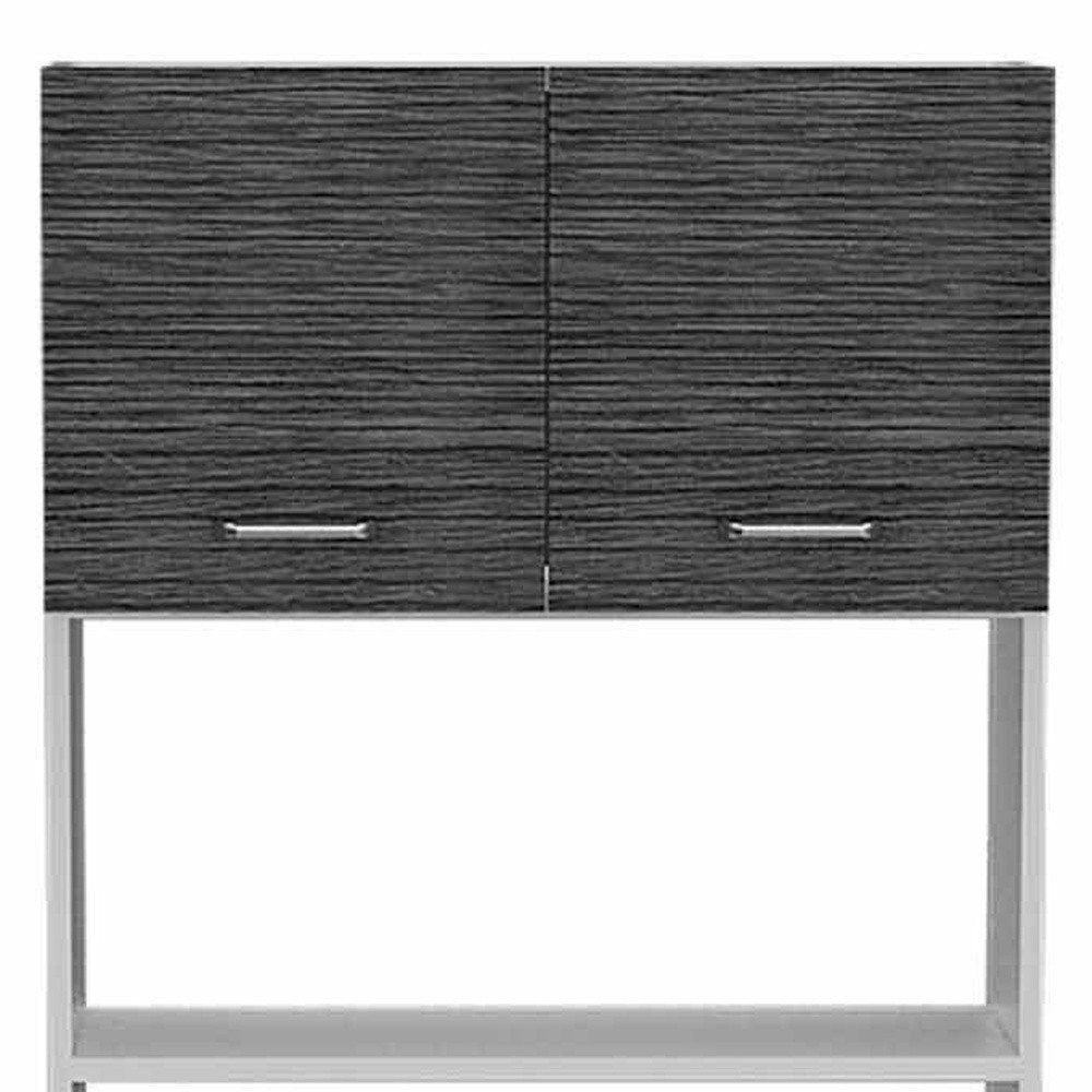 Despensa gris de 79" con tres estantes de almacenamiento
