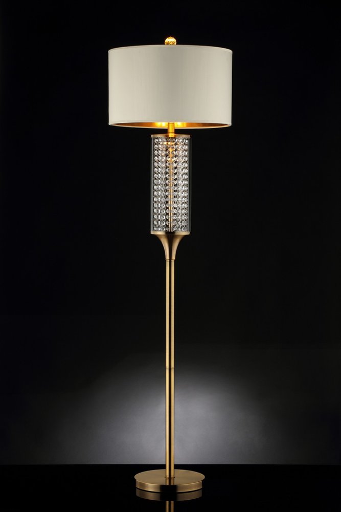 Lámpara de pie de columna dorada de 62" con pantalla de tambor de metal blanco roto