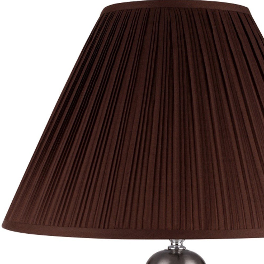 Lámpara de mesa de noche de cerámica plateada de 27" con pantalla estilo imperio marrón