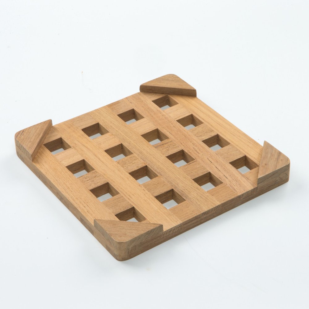 Salvamanteles cuadrado de madera de 6.00"