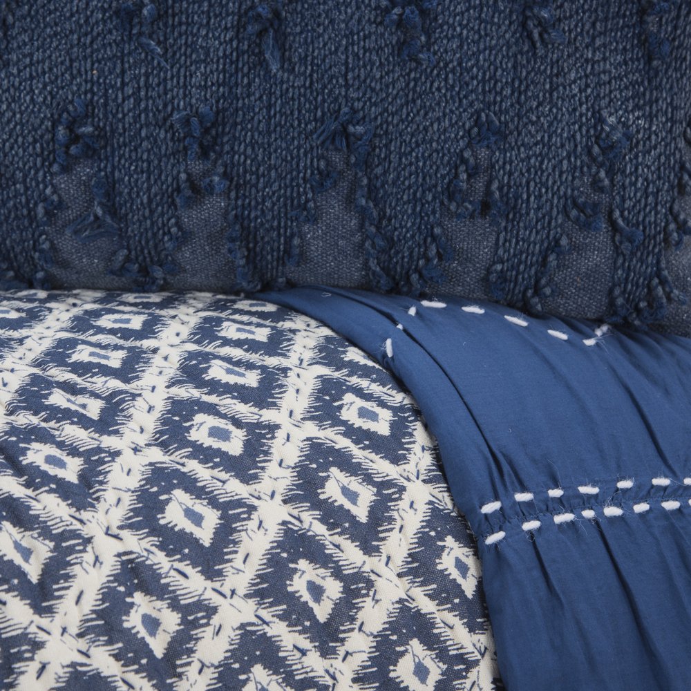 Blue And Ivory Damask Queen Quilt