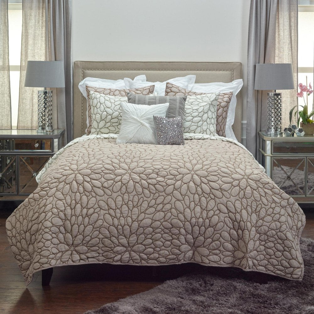Blush Floral Queen Quilt