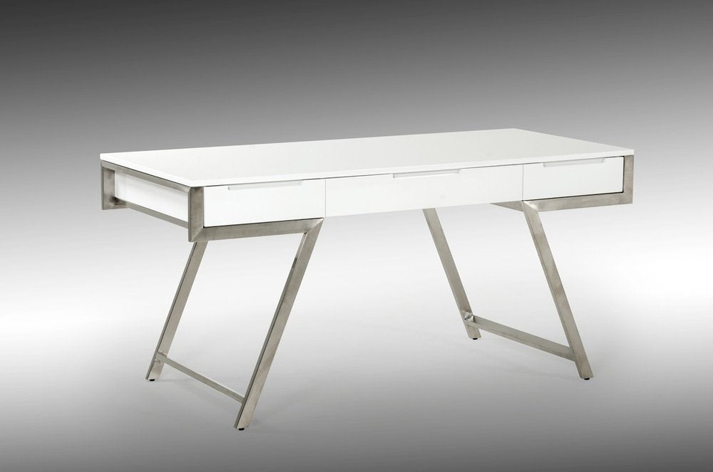 Escritorio blanco y plateado de 63" con tres cajones