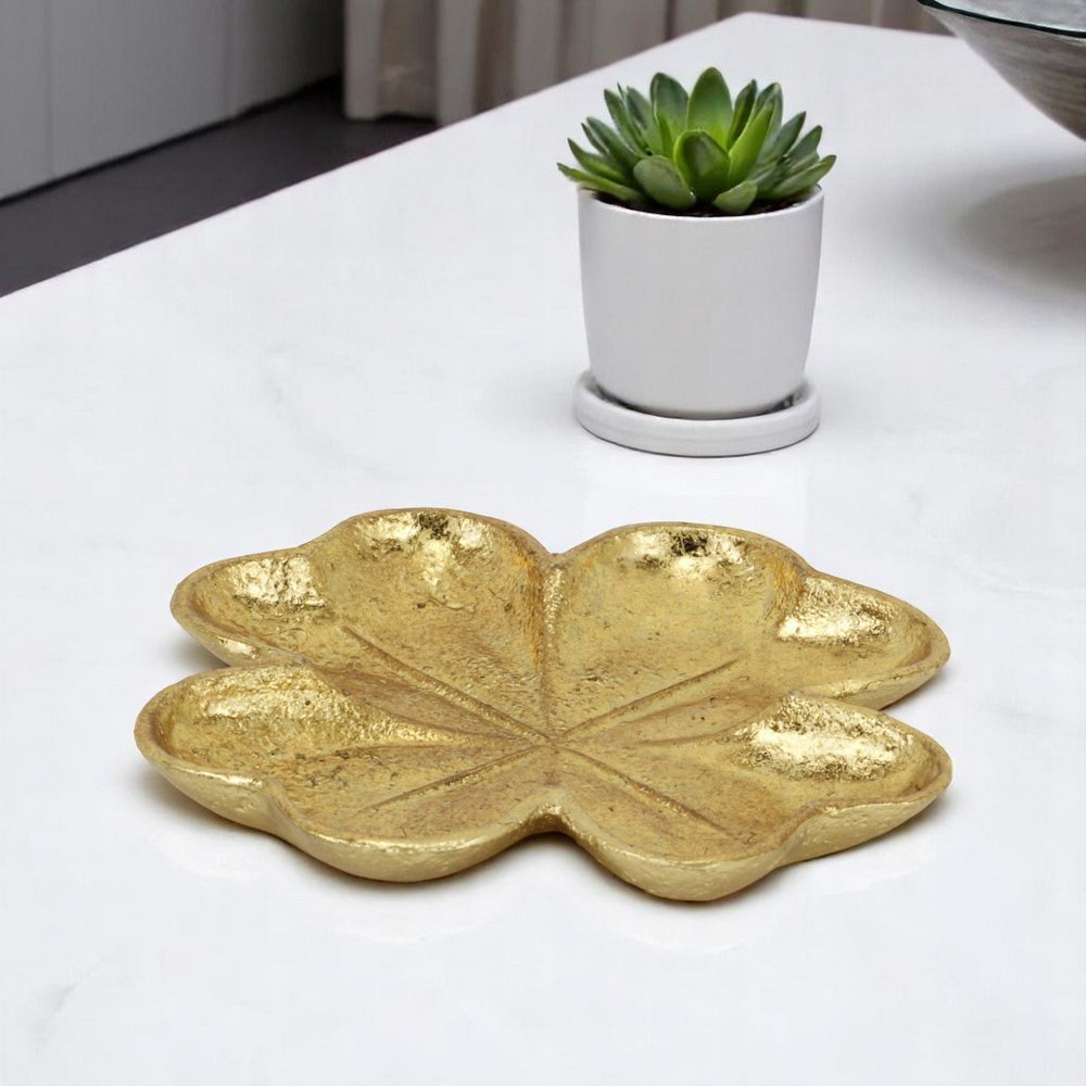 Bandeja de tocador de metal con forma de trébol dorado de 7" hecha a mano