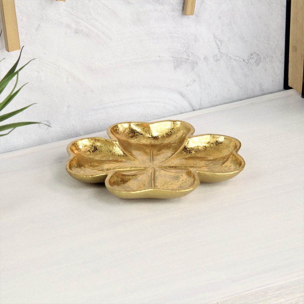 Bandeja de tocador de metal con forma de trébol dorado de 7" hecha a mano