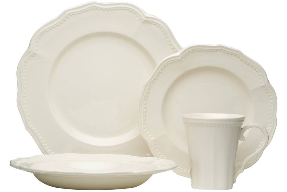 Juego de cuatro platos de ensalada de cerámica blanca redonda con diseño festoneado para cuatro personas