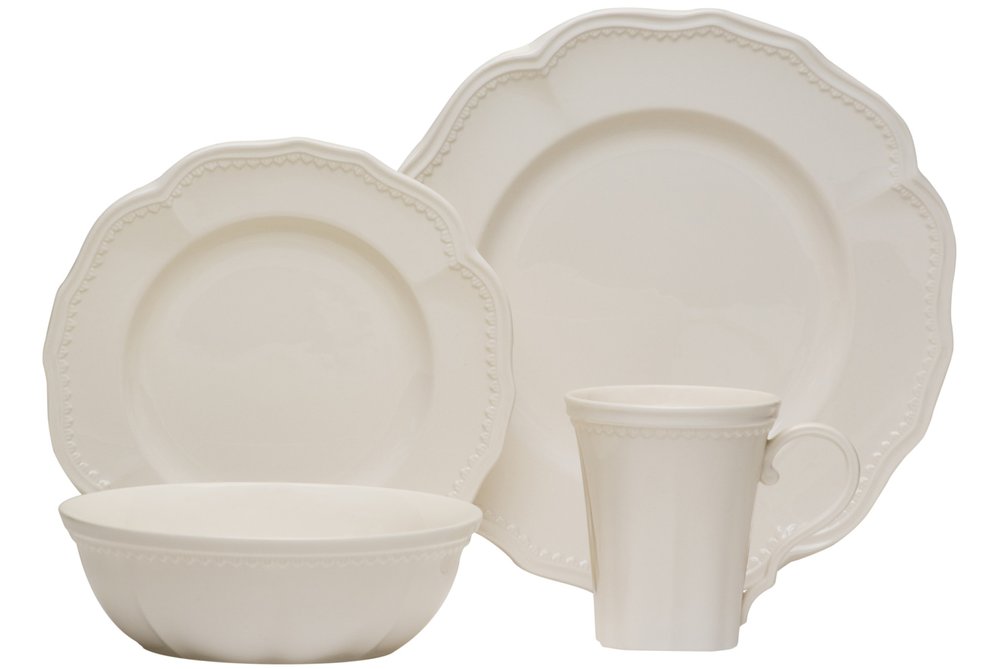 Juego de cuatro platos de ensalada de cerámica blanca redonda con diseño festoneado para cuatro personas