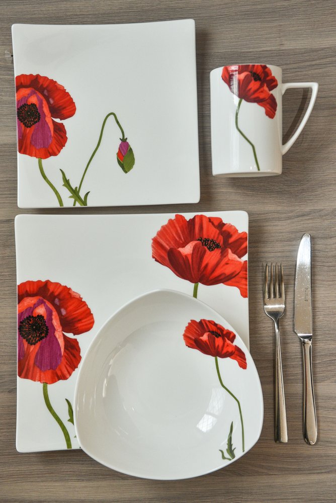 Juego de seis platos de ensalada de porcelana china con diseño floral cuadrado rojo y blanco
