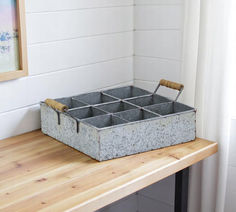 Caja de metal galvanizado plateado de 12"