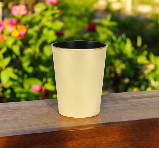Maceta redonda de plástico reciclado dorado de 5" para interior y exterior