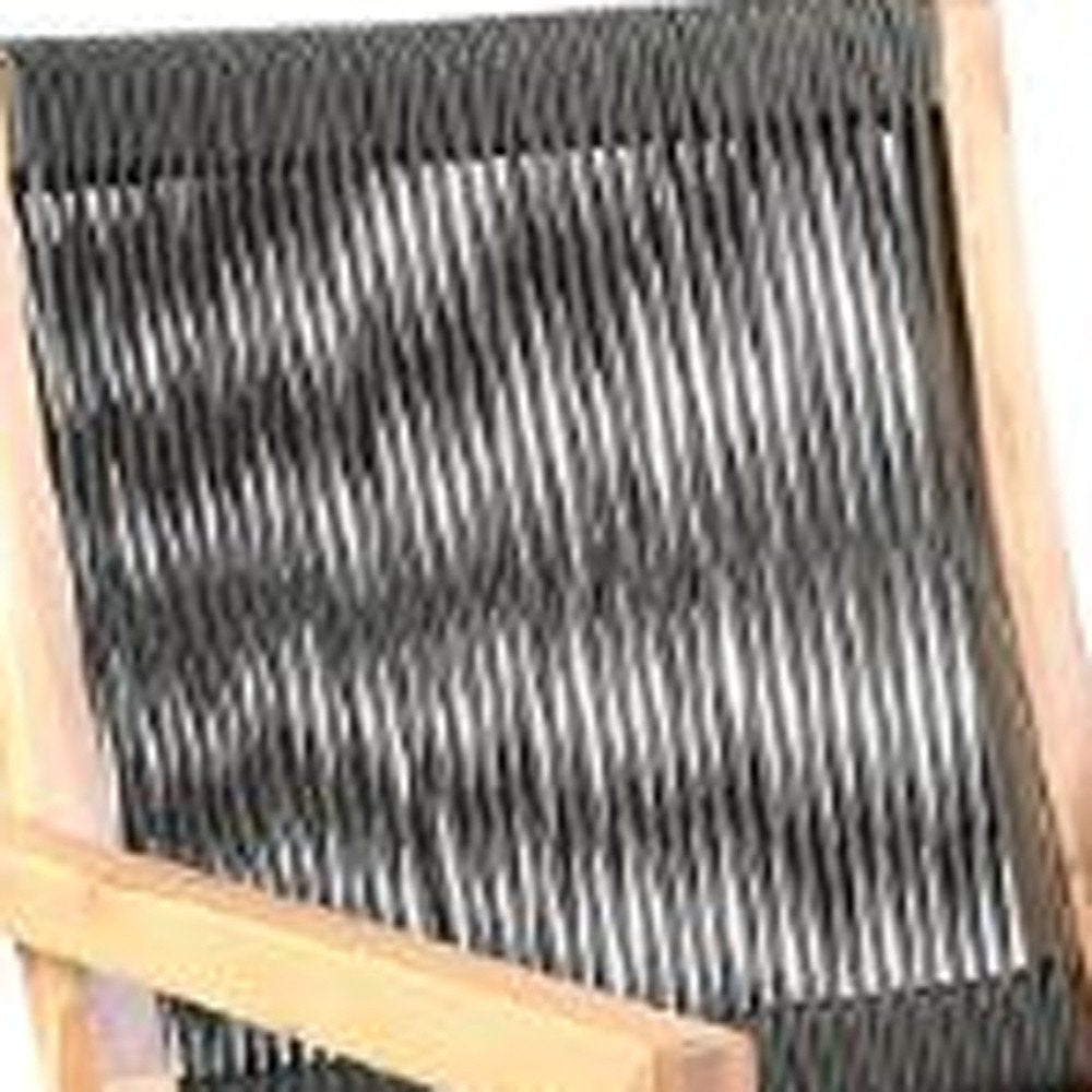 Juego de dos sillones de exterior de madera maciza de 23" en tonos carbón y madera natural