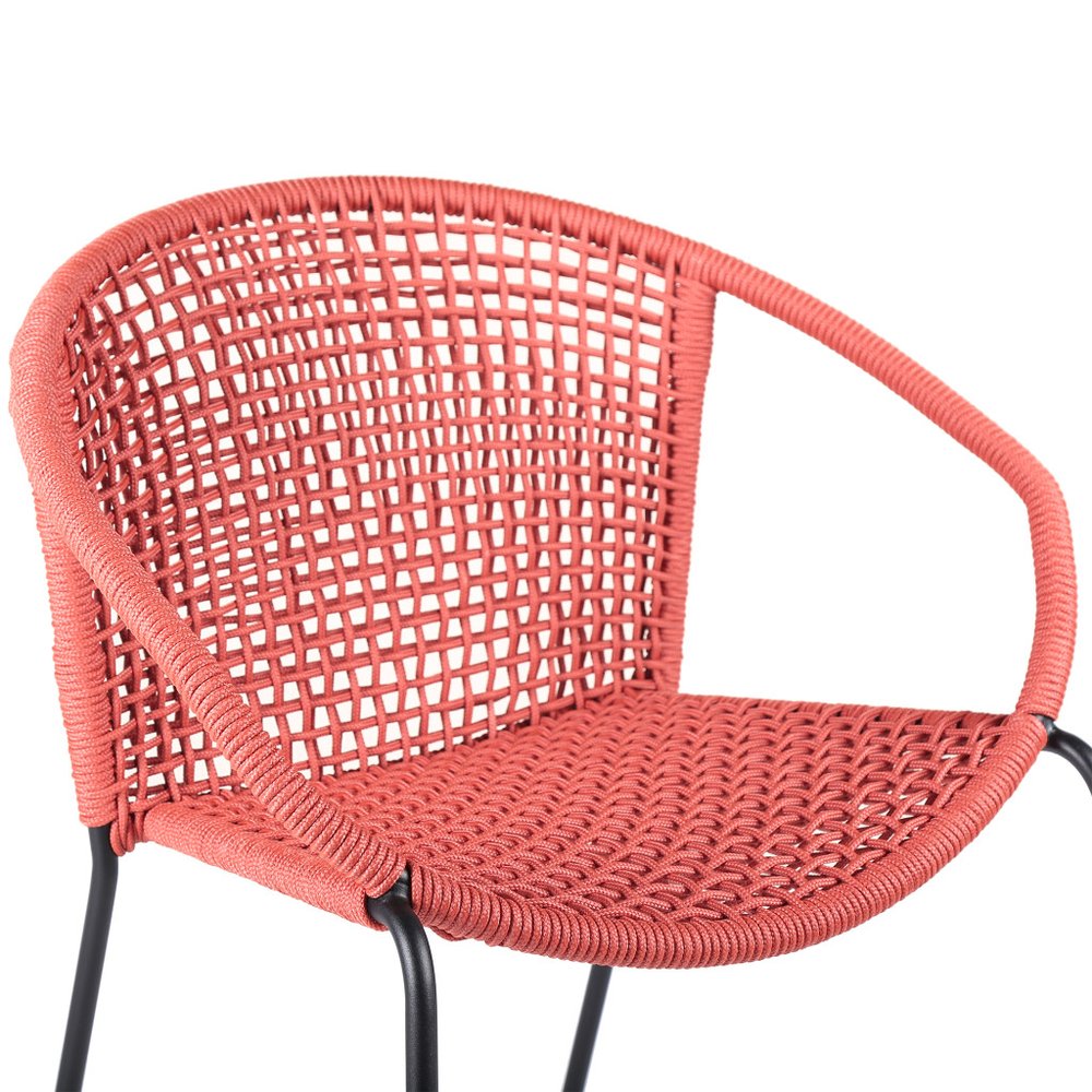 Juego de dos sillas de comedor para exterior de metal rojo de 25"