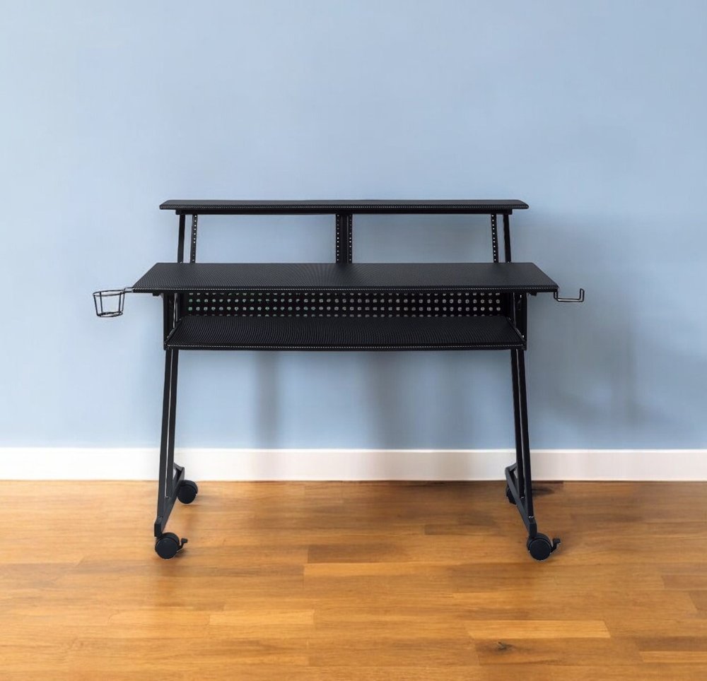 Escritorio para computadora con ruedas de 47" de madera y metal negro