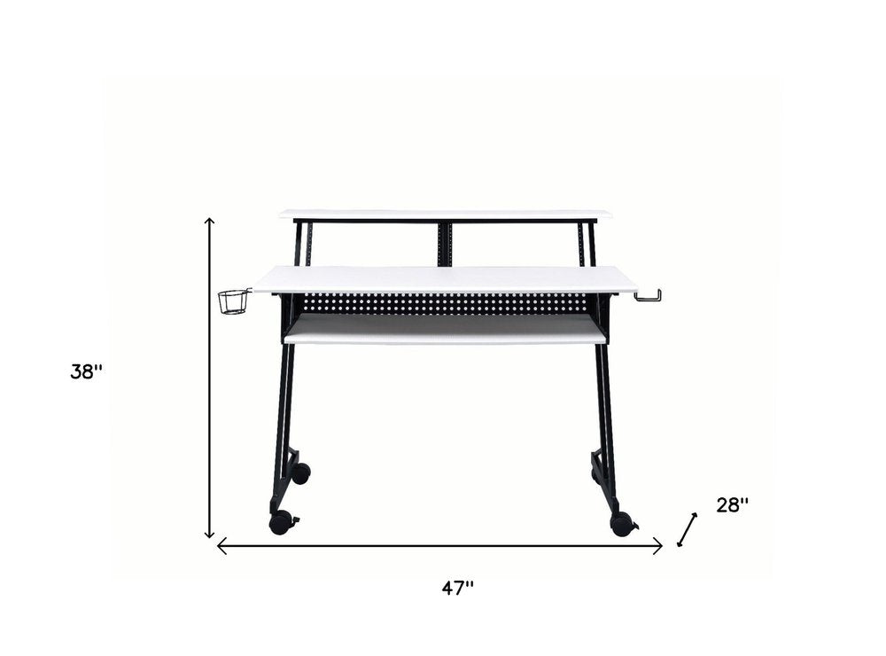 Escritorio para computadora blanco y negro de 47"