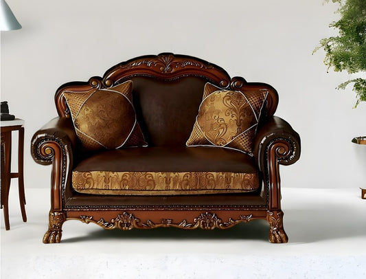 Loveseat de 67" de cuero sintético marrón y secuoya y cojines decorativos
