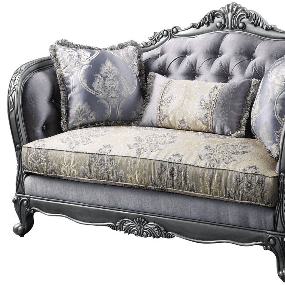 Loveseat de 65" en mezcla de seda gris y platino con cojines decorativos