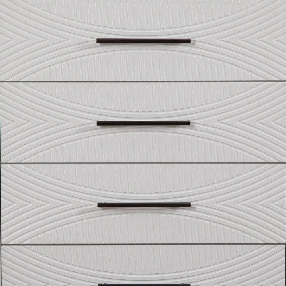 Cómoda de cinco cajones de madera maciza tallada geométrica blanca de 34"