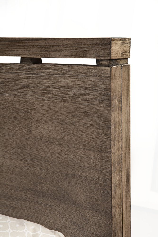 Marco de cama tamaño king de madera envejecida gris