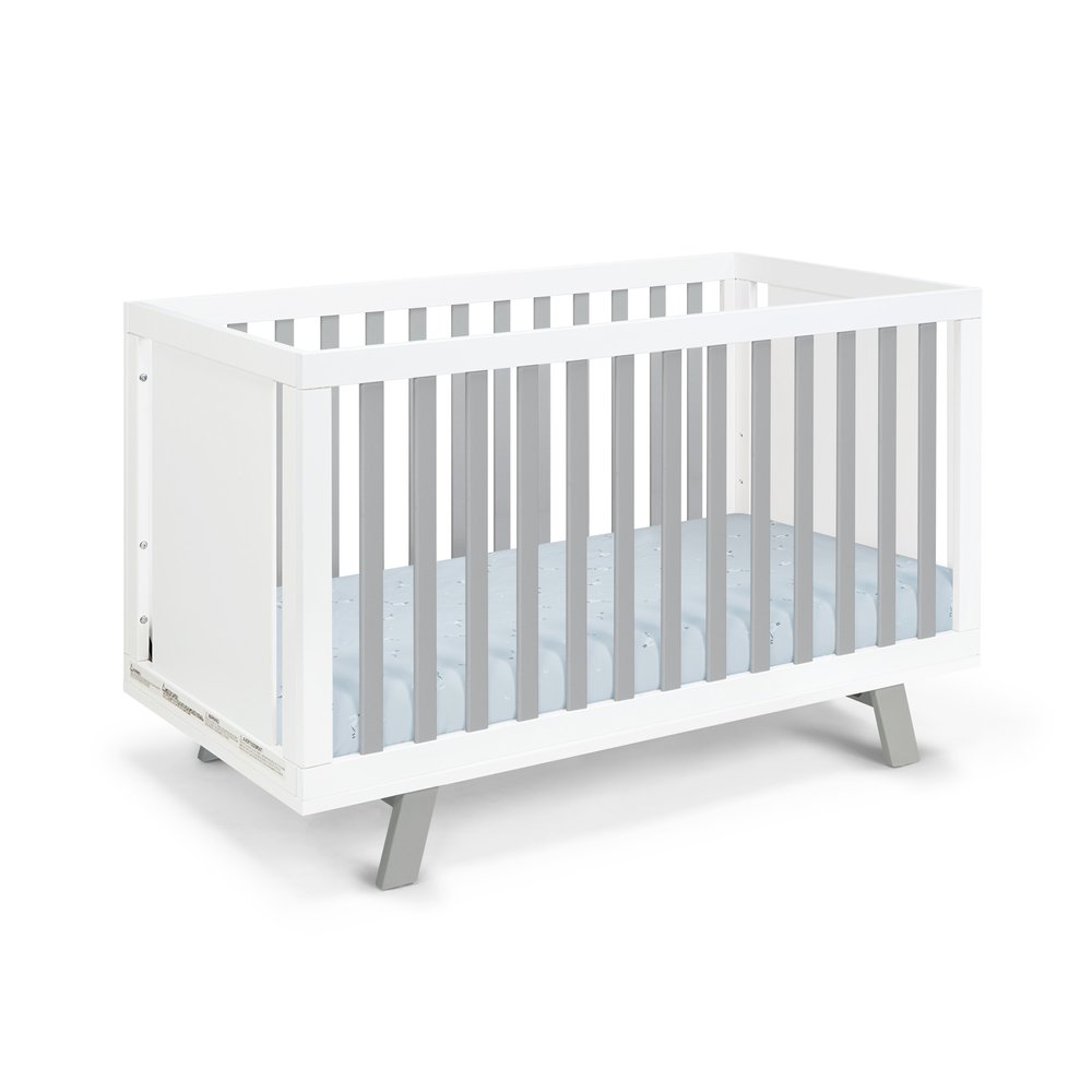 Cuna convertible tres en uno estándar de madera maciza y manufacturada en gris y blanco