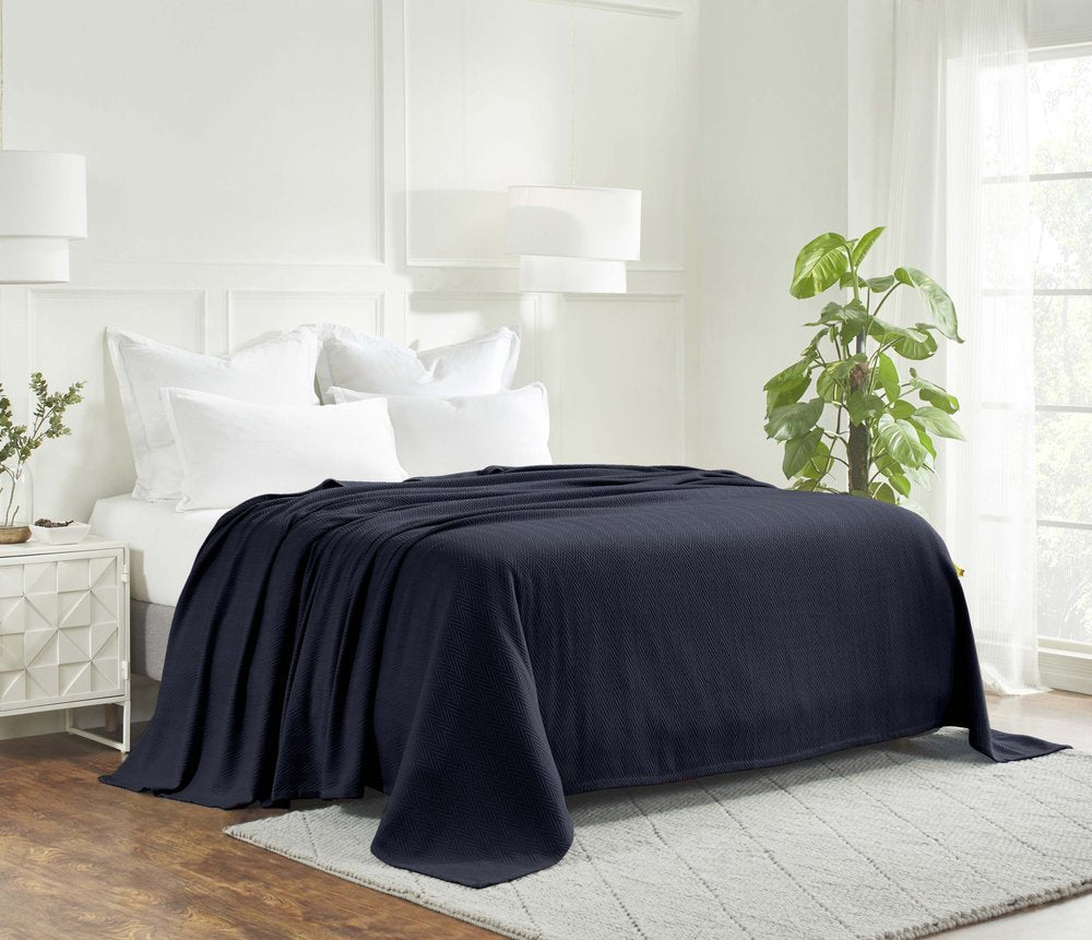 King Navy Blue Cotton Woven Chevron Blanket
