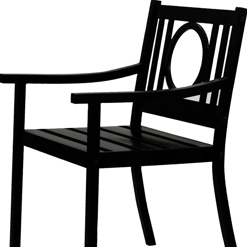 Sillón de exterior con respaldo geométrico de acero negro de 24"
