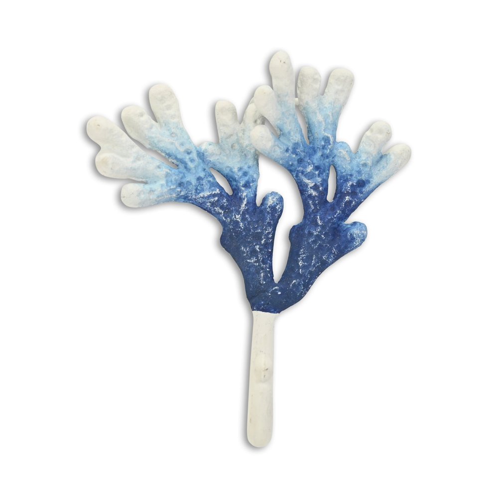 Gancho de pared de hierro fundido azul y blanco de 5" con diseño de coral