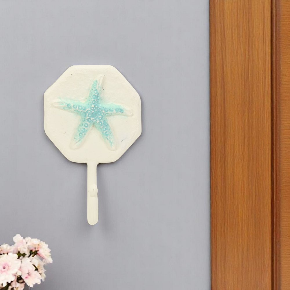 Gancho de pared de hierro fundido en forma de estrella de mar de 4" en color aguamarina y crema