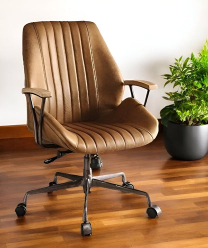 Silla de oficina giratoria ajustable de cuero sintético en color café y negro