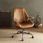 Silla de oficina giratoria ajustable de cuero sintético en color café y negro